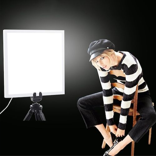 E-commerce Photograph 20cm Non-cutting LED Photography Light Acrylic 
Shadowless Background